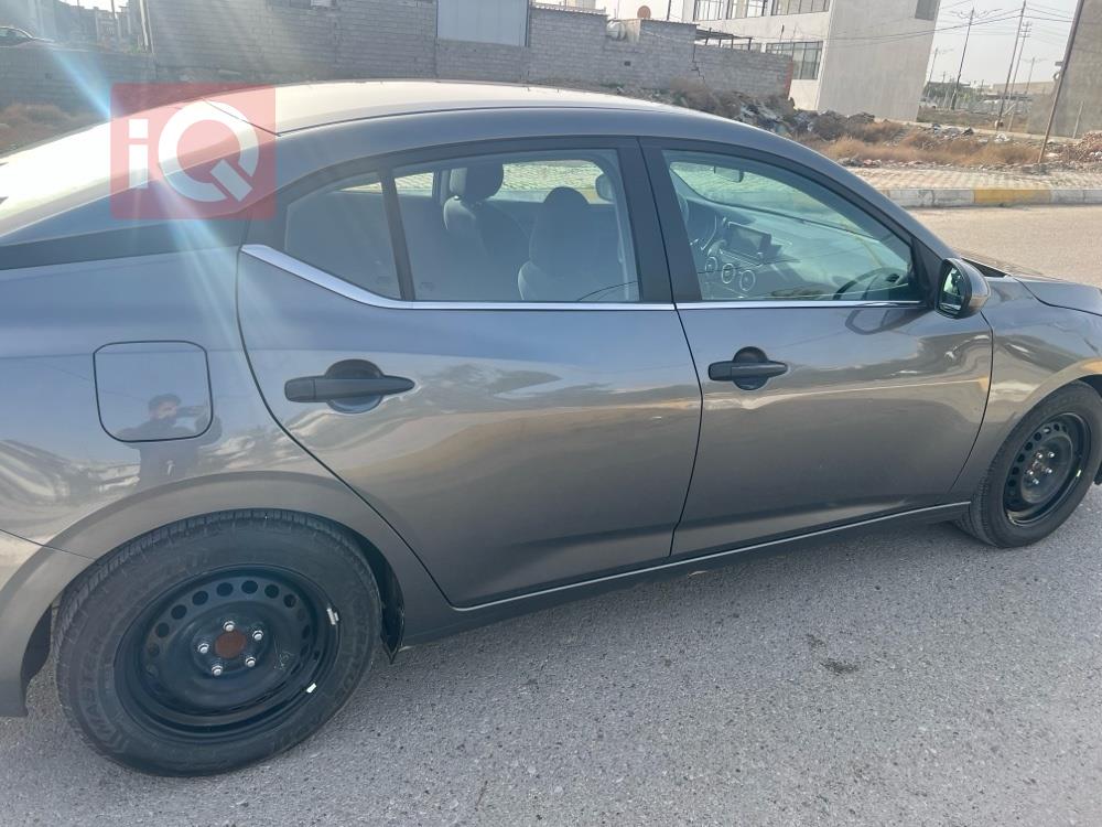 نيسان سنترا